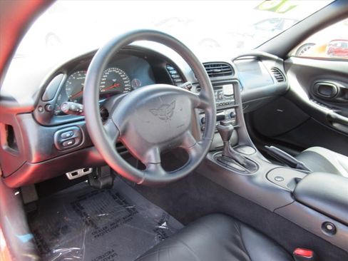 Used 1998 Chevrolet Corvette Convertible w/ Performance Handling Pkg RWD image 15