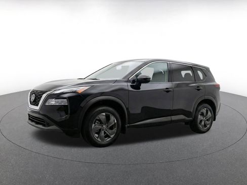 Used 2025 Nissan Rogue SV AWD/4WD image 3