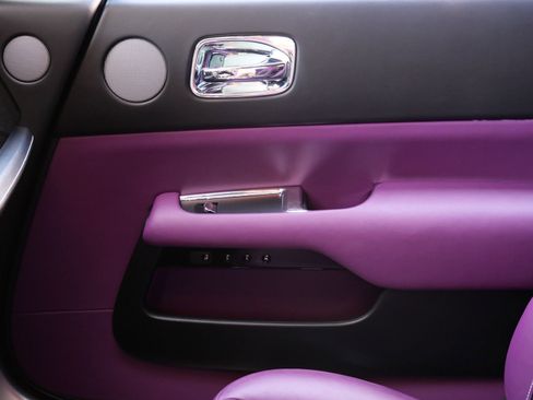 Certified 2018 Rolls-Royce Wraith RWD image 11