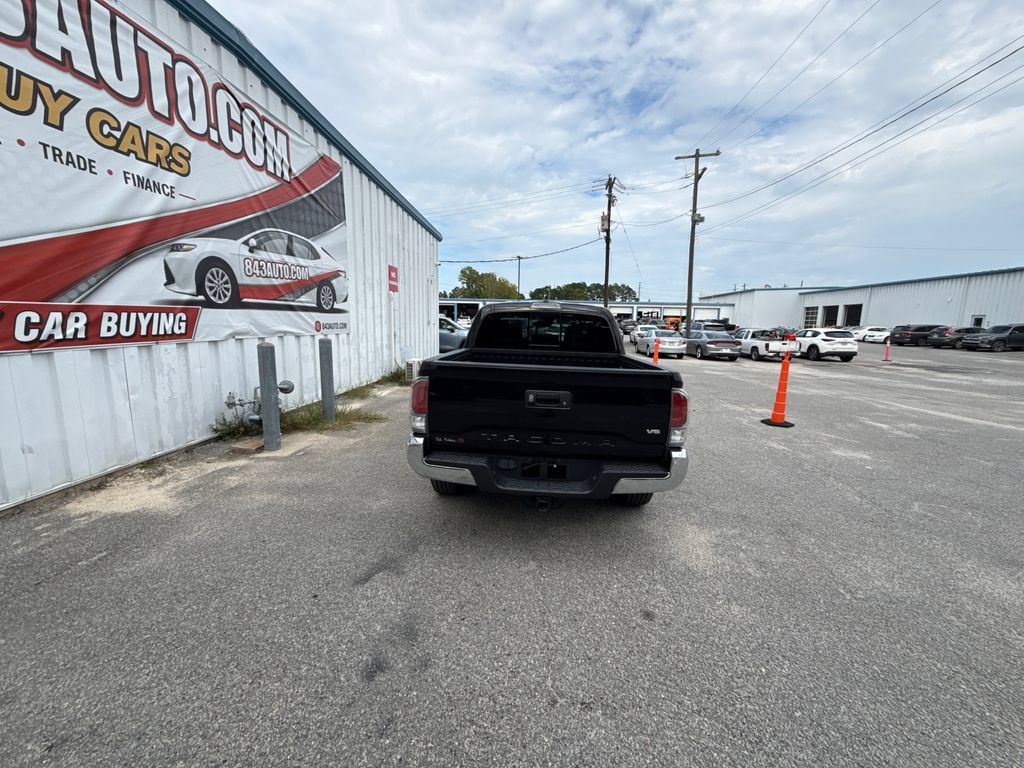 Used 2021 Toyota Tacoma TRD Off-Road AWD/4WD image 7