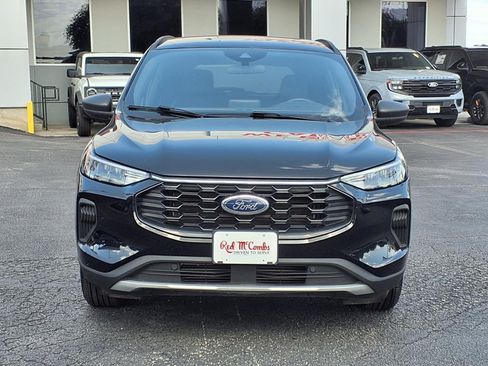 Used 2025 Ford Escape ST-Line FWD image 2
