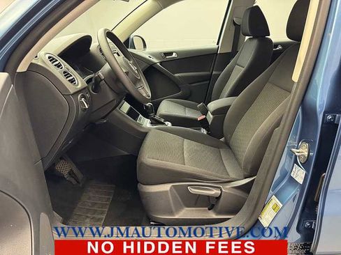 Used 2017 Volkswagen Tiguan Limited w/ Alloy Wheels Package image 12