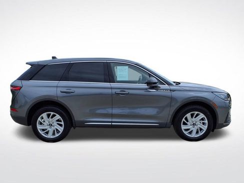 Used 2024 Lincoln Corsair FWD image 9
