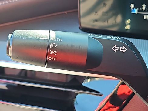 Used 2025 Nissan Murano SL w/ Cargo Package AWD/4WD image 39