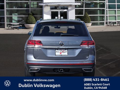 Certified 2023 Volkswagen Atlas SE w/ Panoramic Sunroof Package image 5