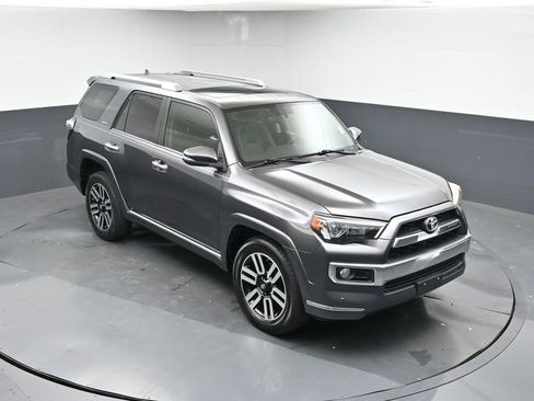 Used 2016 Toyota 4Runner Limited image 42