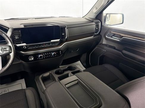 Used 2022 GMC Sierra 1500 SLE w/ Enhanced Capability Package image 23