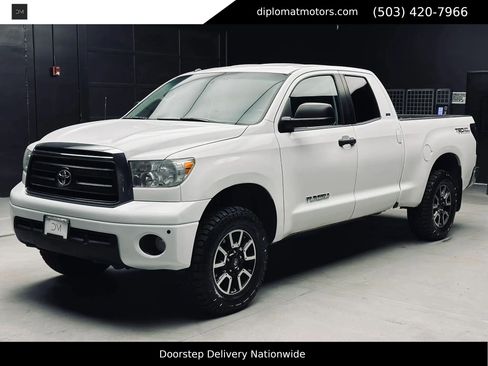Used 2013 Toyota Tundra 4x4 Double Cab image 1