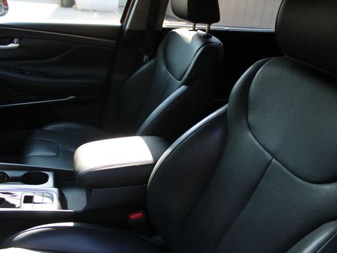Used 2019 Hyundai Santa Fe AWD image 15