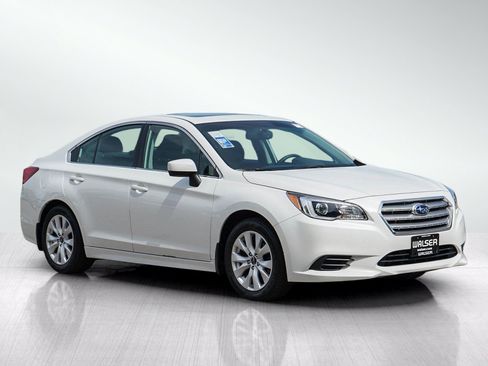 Used 2017 Subaru Legacy 2.5i Premium w/ Moonroof Package AWD/4WD image 7