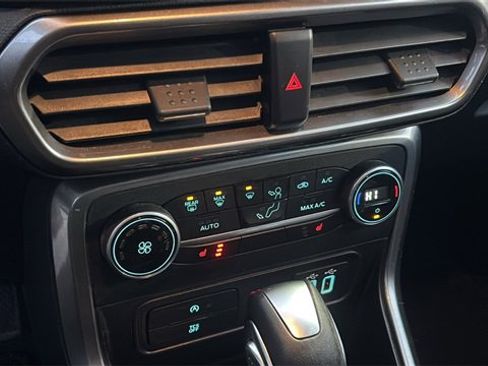 Used 2021 Ford EcoSport SE image 18