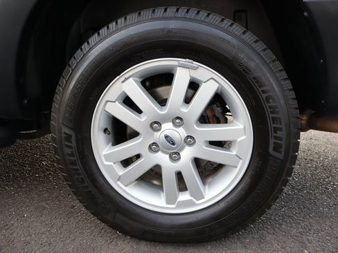 Used 2010 Ford Explorer Sport Trac XLT image 40