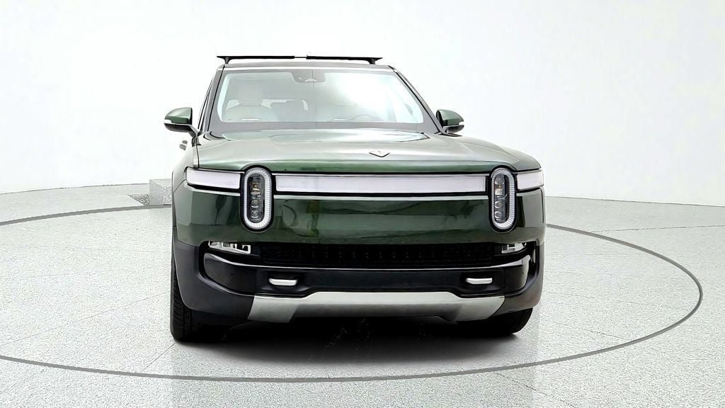 Used 2024 Rivian R1S Adventure Quad AWD/4WD image 2