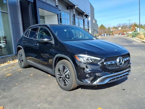 Certified 2026 Mercedes-Benz GLA 250 4MATIC image 8