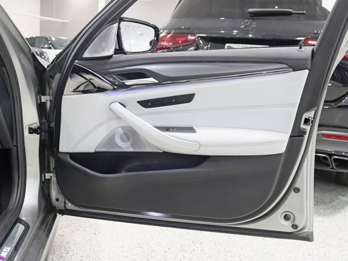 Used 2019 BMW M5 w/ Executive Package AWD/4WD image 43
