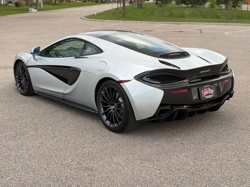 Used 2017 McLaren 570S RWD image 6