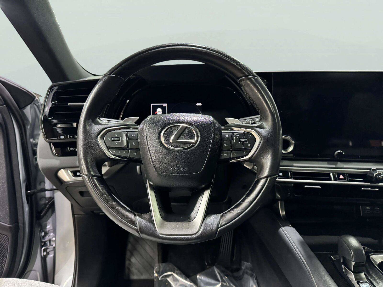 Used 2024 Lexus RX 350 Premium w/ Convenience Package AWD/4WD image 18