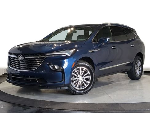 Used 2022 Buick Enclave Essence w/ Trailering Package, 5000 lbs. AWD/4WD image 1