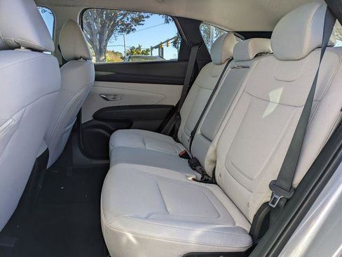 New 2026 Hyundai Tucson SE image 13