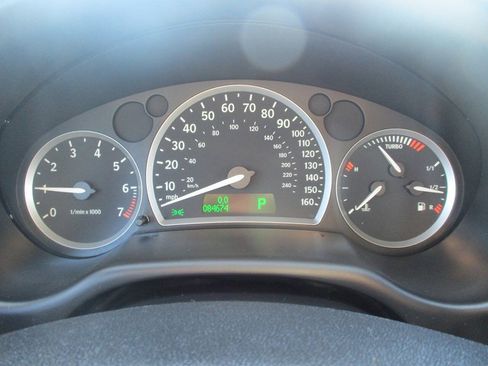 Used 2004 Saab 9-3 Aero FWD image 18
