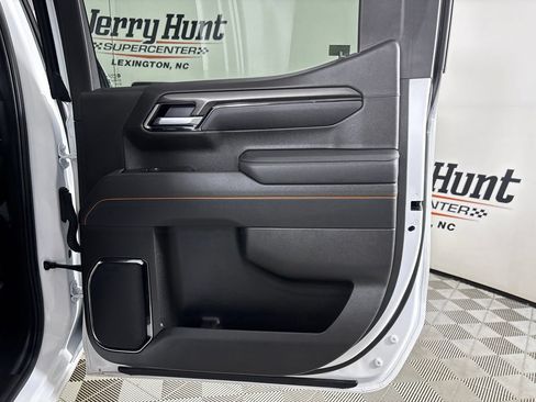 Used 2025 GMC Sierra 1500 AT4 AWD/4WD image 25