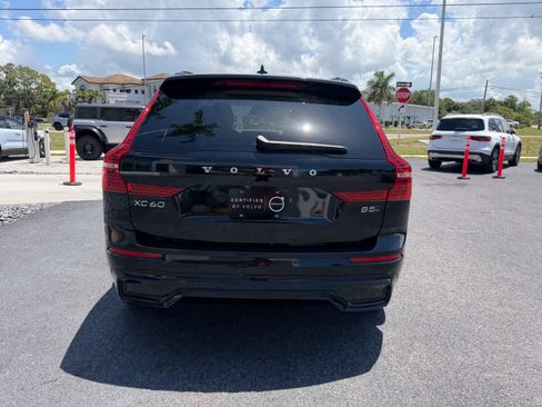 Certified 2024 Volvo XC60 B5 Core AWD/4WD image 4