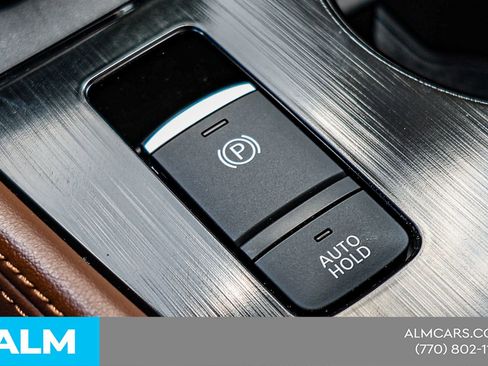 Used 2025 Nissan Rogue Platinum w/ Tech Package image 36