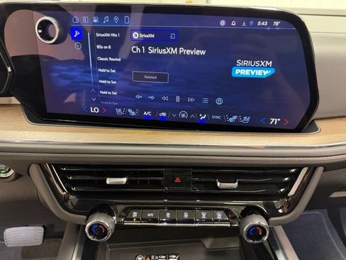 Certified 2025 Chevrolet Tahoe High Country w/ Sun And Tow Package AWD/4WD image 11
