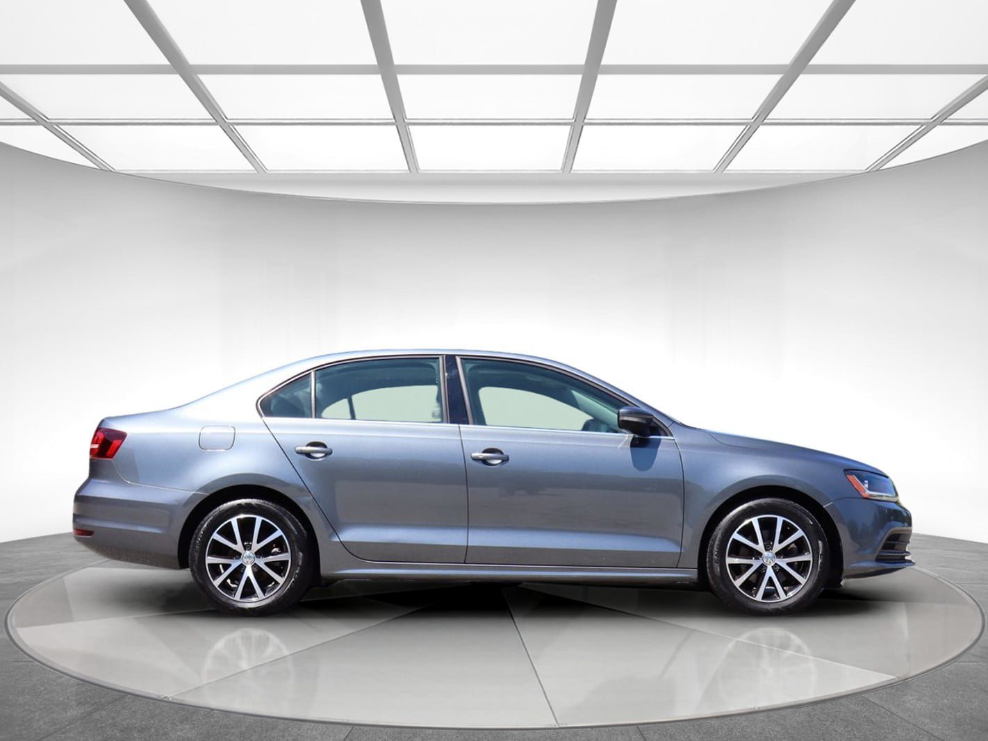 Used 2018 Volkswagen Jetta SE FWD image 5