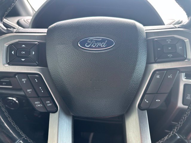 Used 2017 Ford F150 Platinum w/ Equipment Group 701A Luxury AWD/4WD image 20