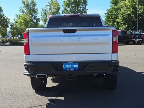 Used 2020 Chevrolet Silverado 1500 LT Trail Boss AWD/4WD image 7