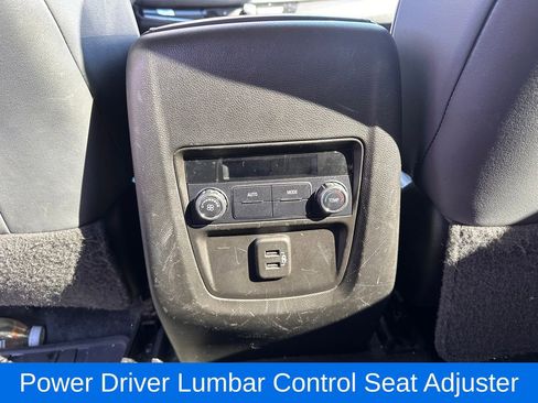 Used 2018 Buick Enclave Essence image 15