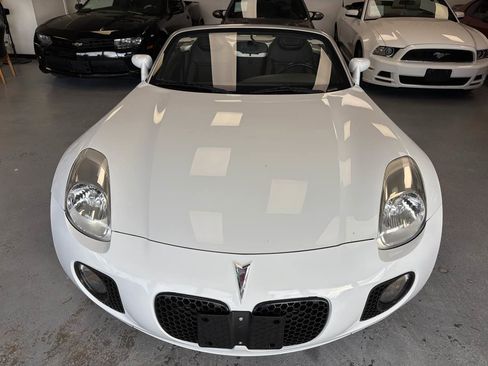 Used 2009 Pontiac Solstice GXP w/ Premium Package image 13