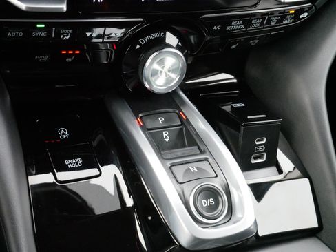 Used 2023 Acura MDX SH-AWD w/ Technology Package image 24