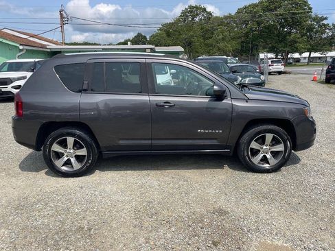 Used 2016 Jeep Compass High Altitude AWD/4WD image 9