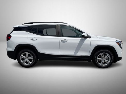 Used 2022 GMC Terrain SLE w/ Driver Convenience Package FWD image 5