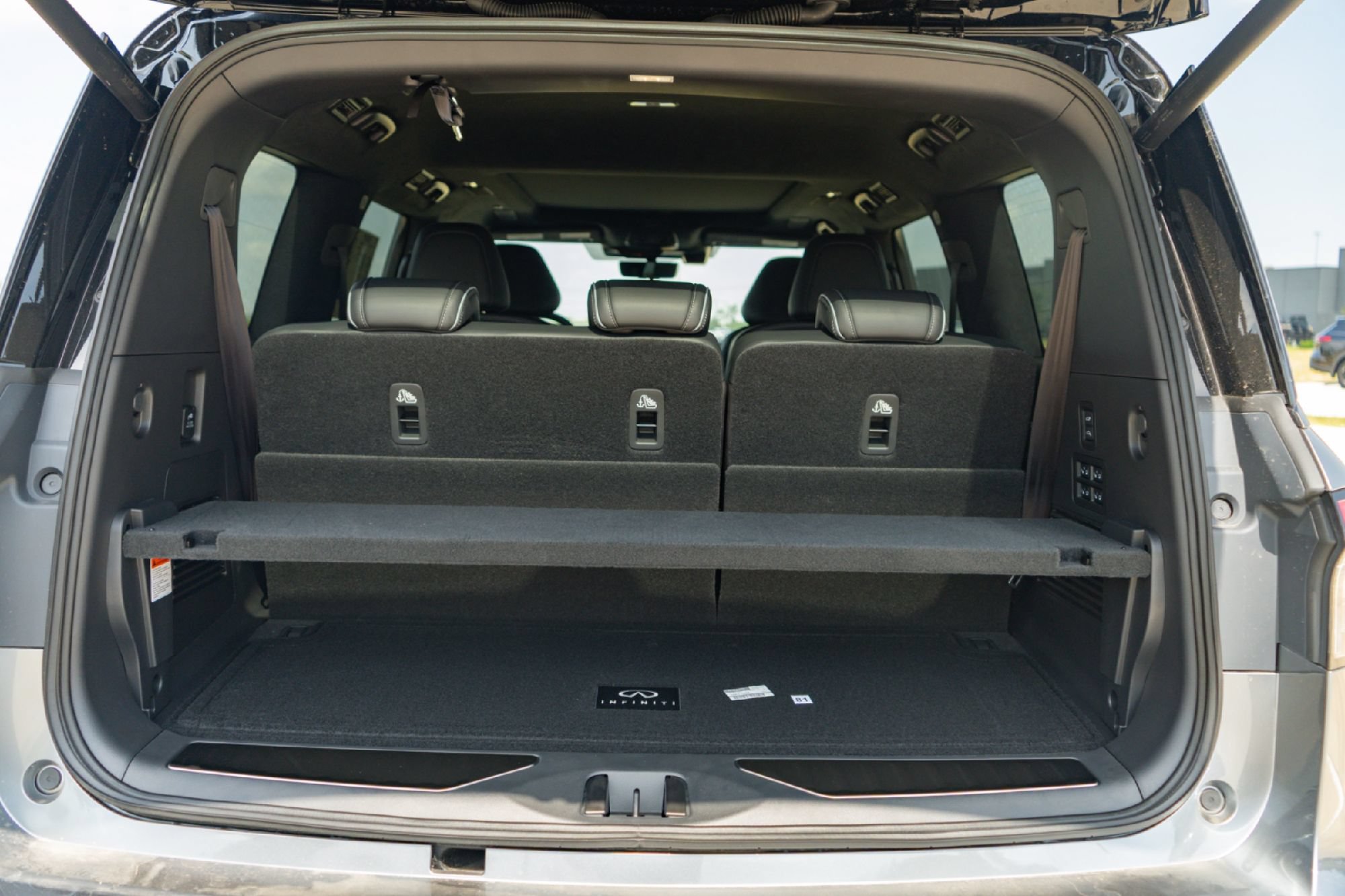 New 2027 INFINITI QX80 Autograph w/ Premium Cargo Package AWD/4WD image 25