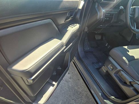 Used 2024 Toyota Tacoma SR5 AWD/4WD image 20