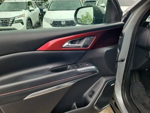 Used 2024 Chevrolet Traverse RS w/ LPO, Floor Liner Package FWD image 22