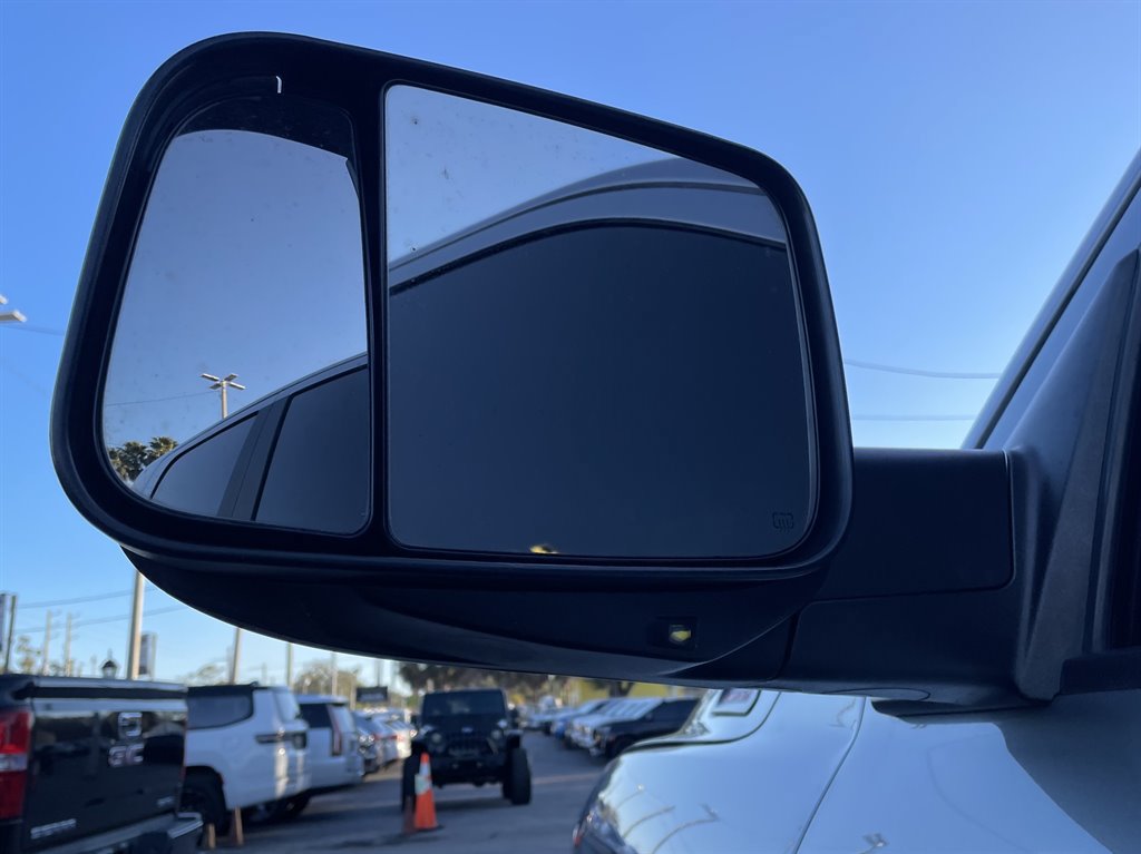 Used 2022 RAM 3500 Laramie AWD/4WD image 38