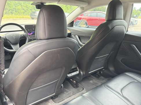 Used 2018 Tesla Model 3 Mid Range RWD image 15