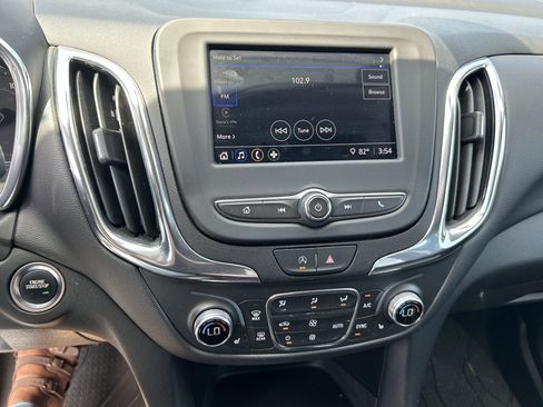 Used 2022 Chevrolet Equinox LT image 15