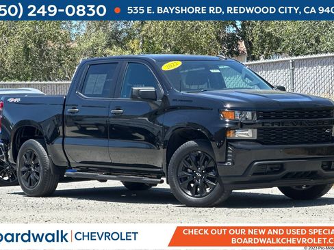 Used 2022 Chevrolet Silverado 1500 Custom w/ LPO, Dark Essentials Package AWD/4WD image 1