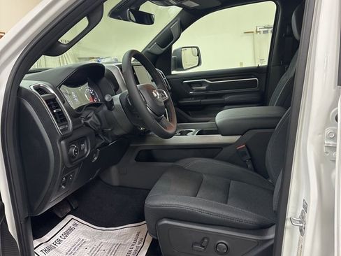 New 2026 RAM 1500 4x4 Crew Cab image 10