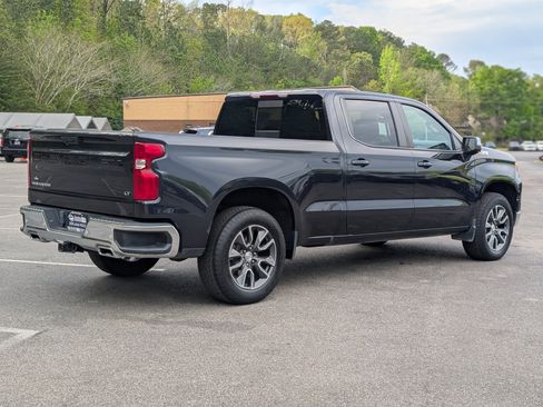 Used 2023 Chevrolet Silverado 1500 LT AWD/4WD image 9