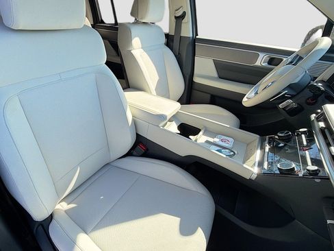New 2026 Hyundai Santa Fe SE FWD image 17