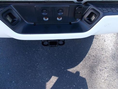 Used 2017 RAM 2500 Tradesman w/ Popular Equipment Group image 16