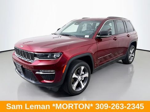 Used 2024 Jeep Grand Cherokee Limited w/ Luxury Tech Group II AWD/4WD image 3