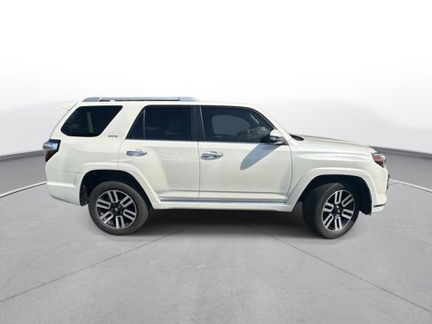 Used 2022 Toyota 4Runner Limited AWD/4WD image 5