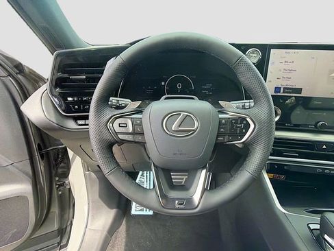 New 2026 Lexus TX 500h AWD image 41